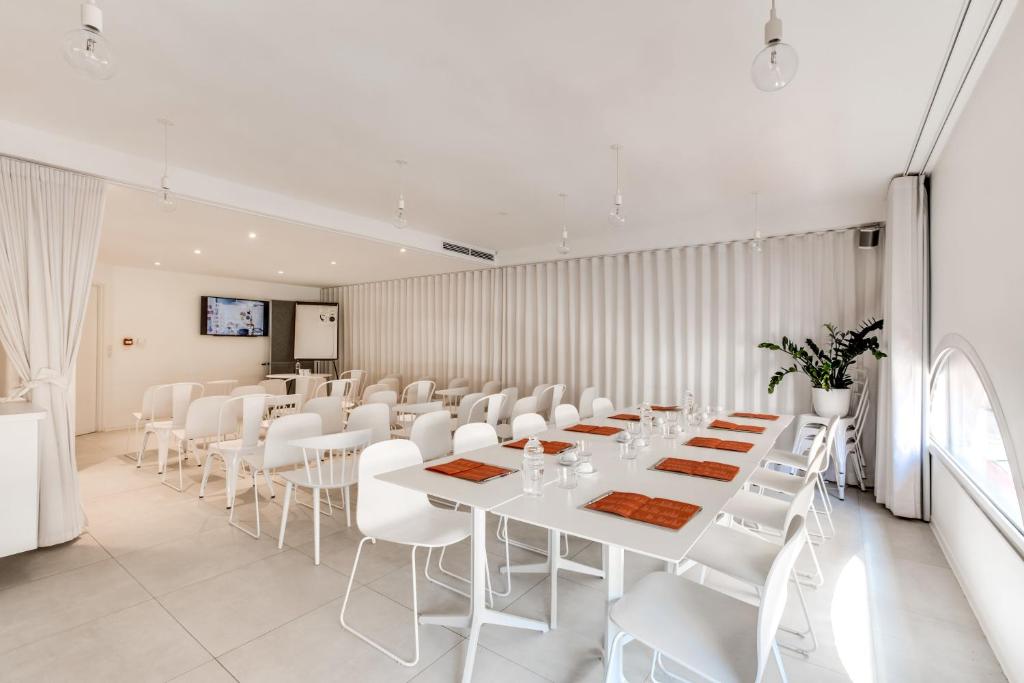 Hotel du Pin Nice Port - Resim 30