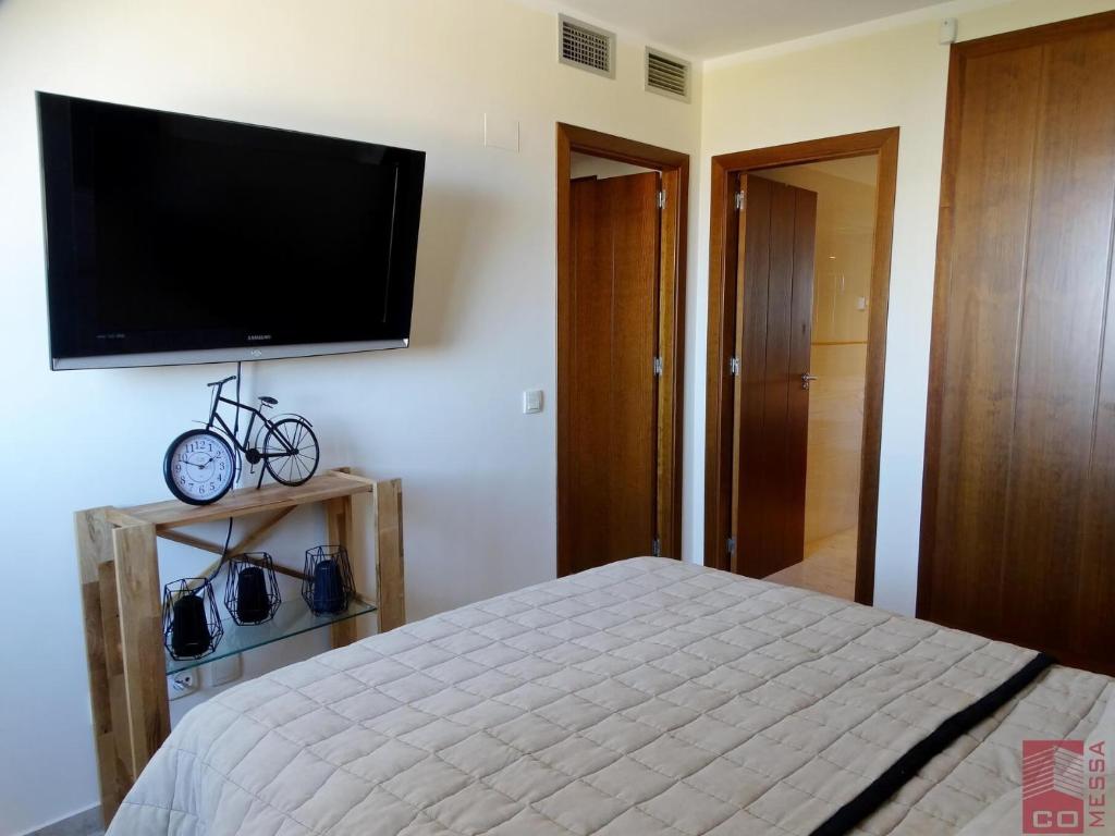 Televízia a/alebo spoločenská miestnosť v ubytovaní Apartamento Eleonor, La Entrada, Punta Prima, Torrevieja