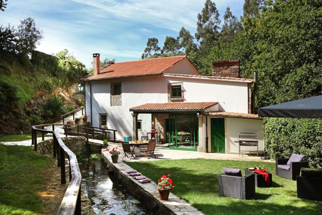 Santiago de Compostela Villa Sleeps 8 Pool WiFi, Spain ...