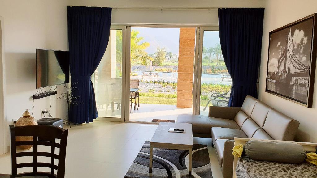 Jebel Sifah Suites - Apartamento De Dos Dormitorios