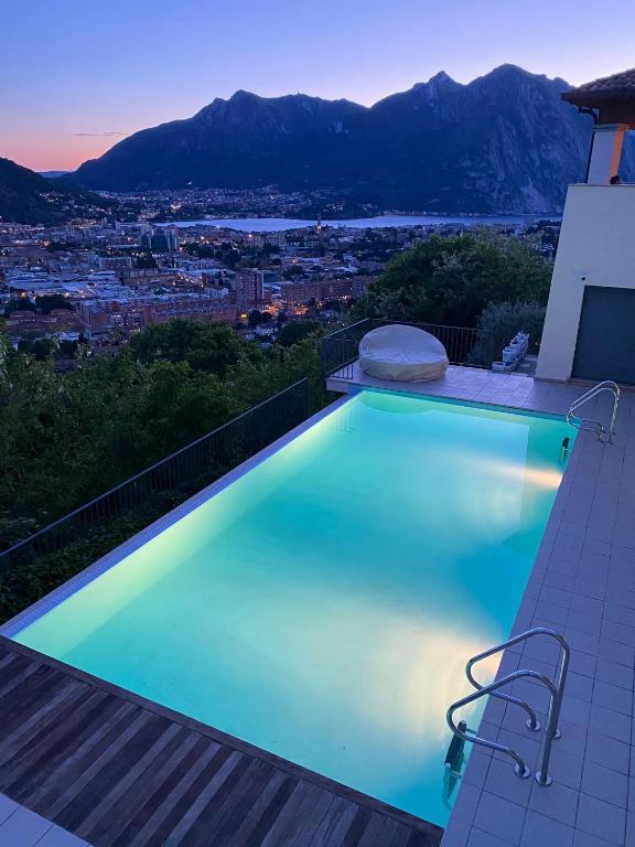 Booking.com: Panoramic Relax Luxury Villa Martina Lake Como , Lecco, Italia  - 17 Giudizi degli ospiti . Prenota ora il tuo hotel!