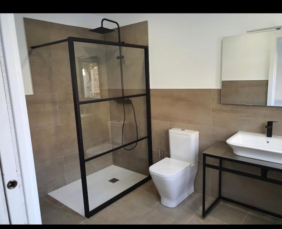 A bathroom at A Casa do Lado