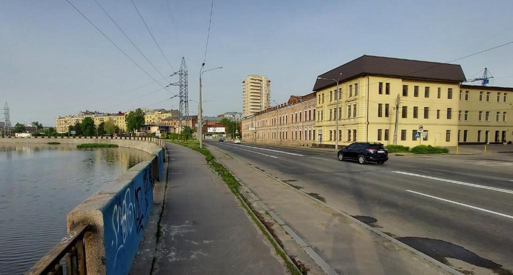 Apartamenty dvukhiarusnye - Housity