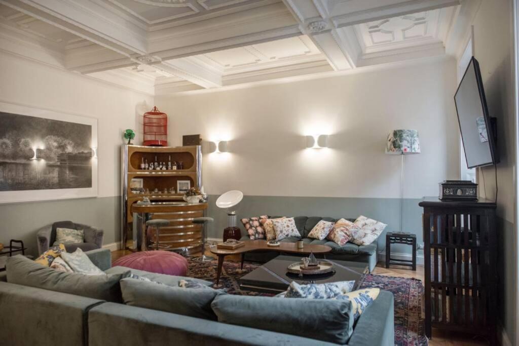 Spanish Steps Luxury Fashion Apartment