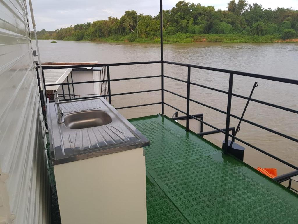 Solaris do Pantanal - Houseboat