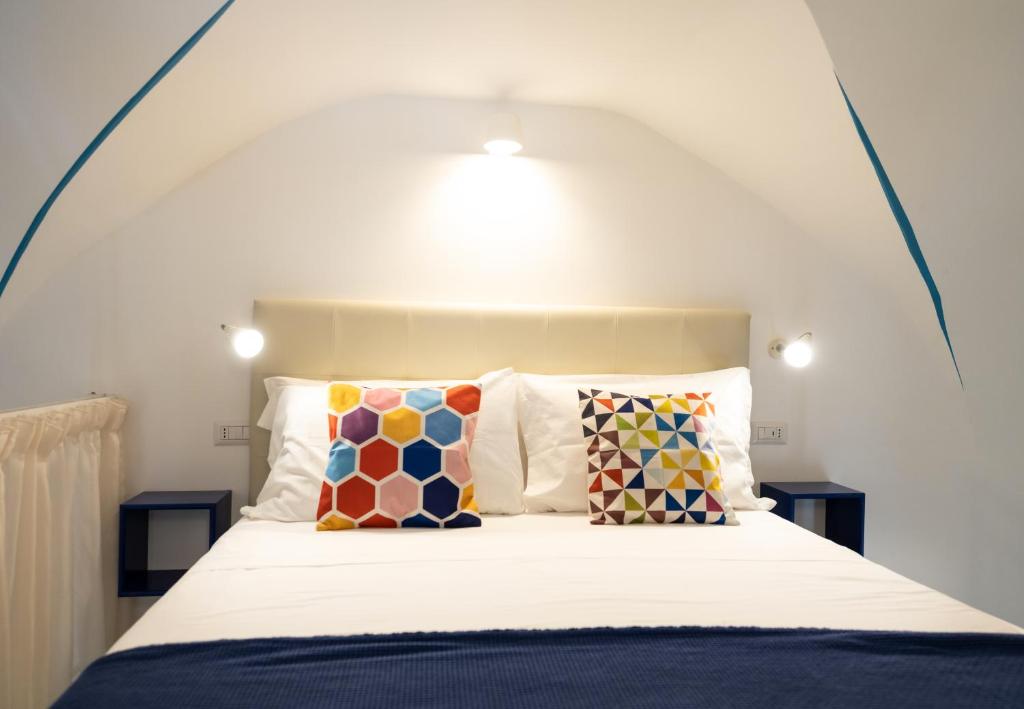 Кровать или кровати в номере Levante - lovely flat with terrace & sea view