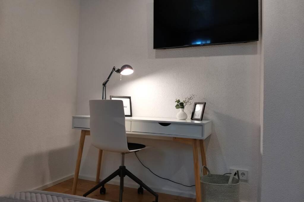 Moderne Ferienwohnung Rhenum mit Wallbox - Two-Bedroom House