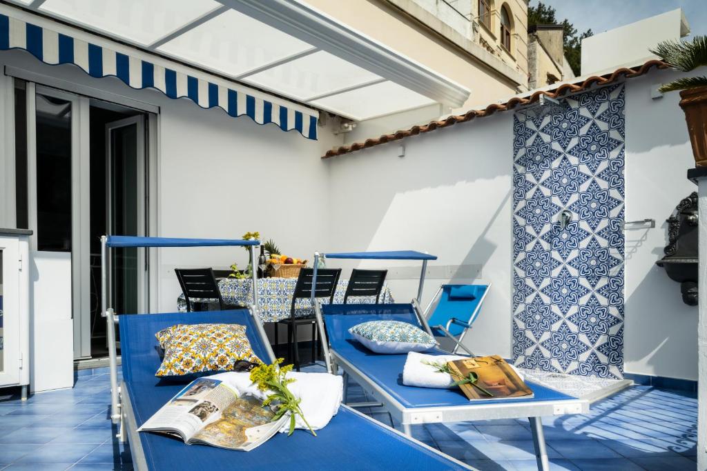 Гостиная зона в Levante - lovely flat with terrace & sea view