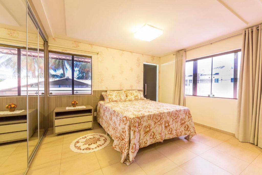  Vila com 4 casas na praia de Cotovelo por Carpediem