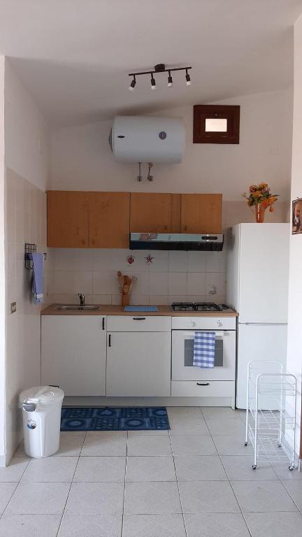 A kitchen or kitchenette at Giulymar