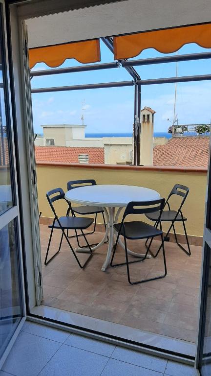 A balcony or terrace at Giulymar