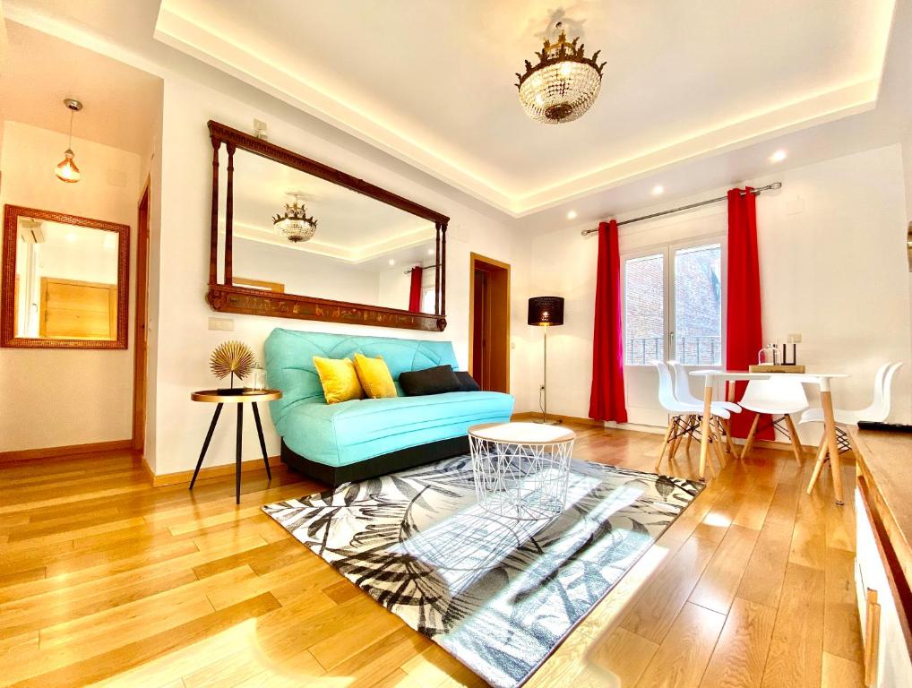Huertas II, 2 bedrooms in the center