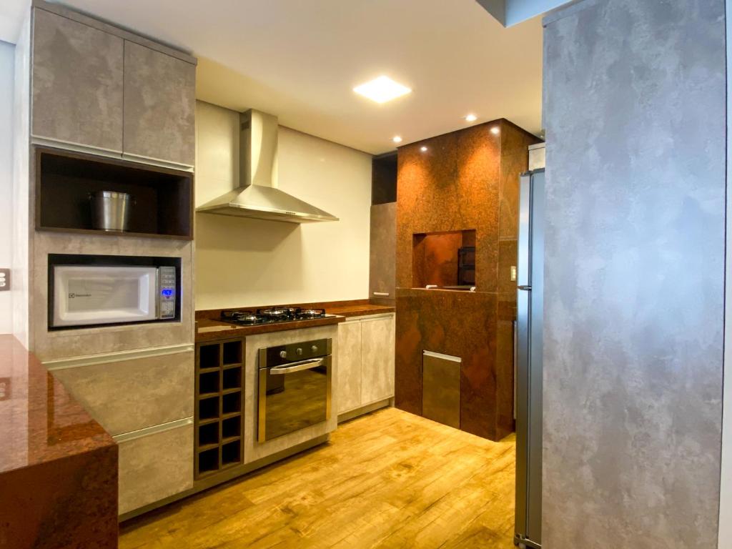 DUPLEX COM 03 SUITES EM GRAMADO  DUPLEX COM 03 SUITES EM GRAMADO