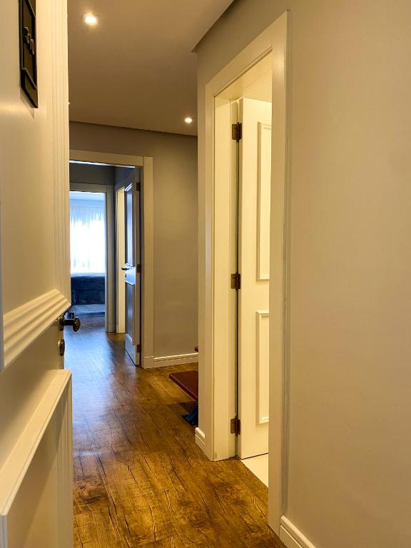 DUPLEX COM 03 SUITES EM GRAMADO  DUPLEX COM 03 SUITES EM GRAMADO