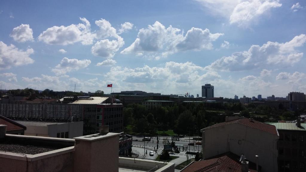 Nespecifikovaný výhled na destinaci Ankara nebo výhled na město při pohledu z hotelu