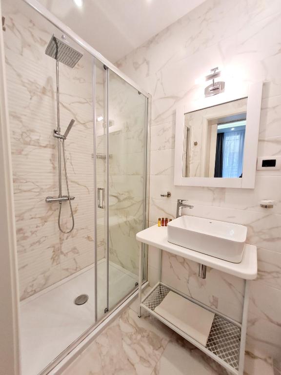Hotel House K21 - Deluxe Double Room