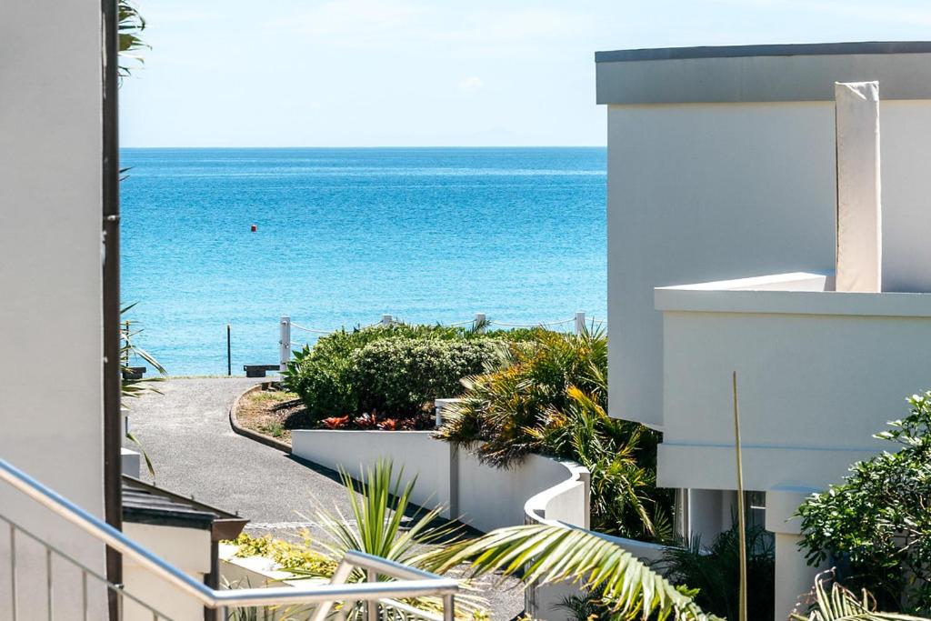 Nespecifikovaný výhled na moře nebo výhled na moře při pohledu z aparthotelu