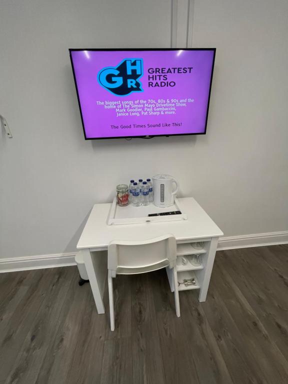 County serviced accommodation - Standard Triple Room