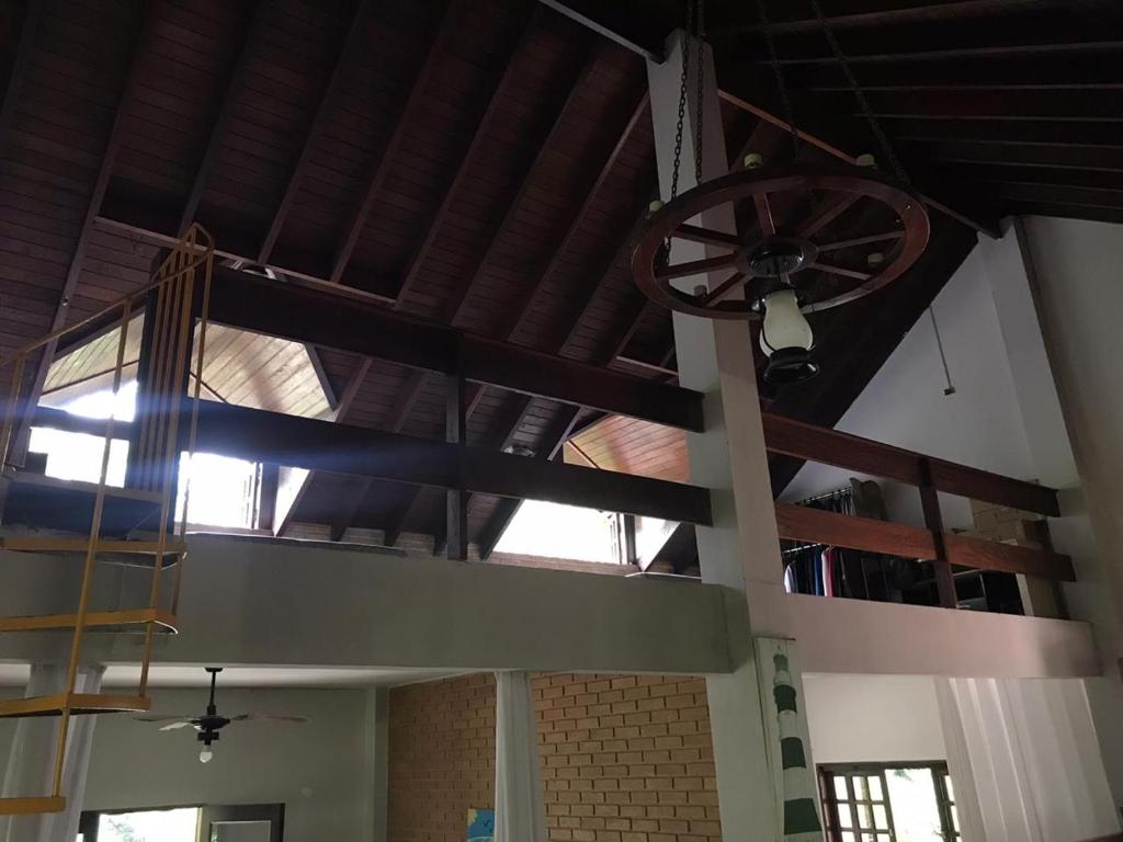  Casa Ampla com Piscina e Piscina Natural.