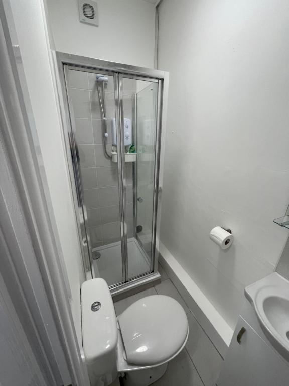 County serviced accommodation - 