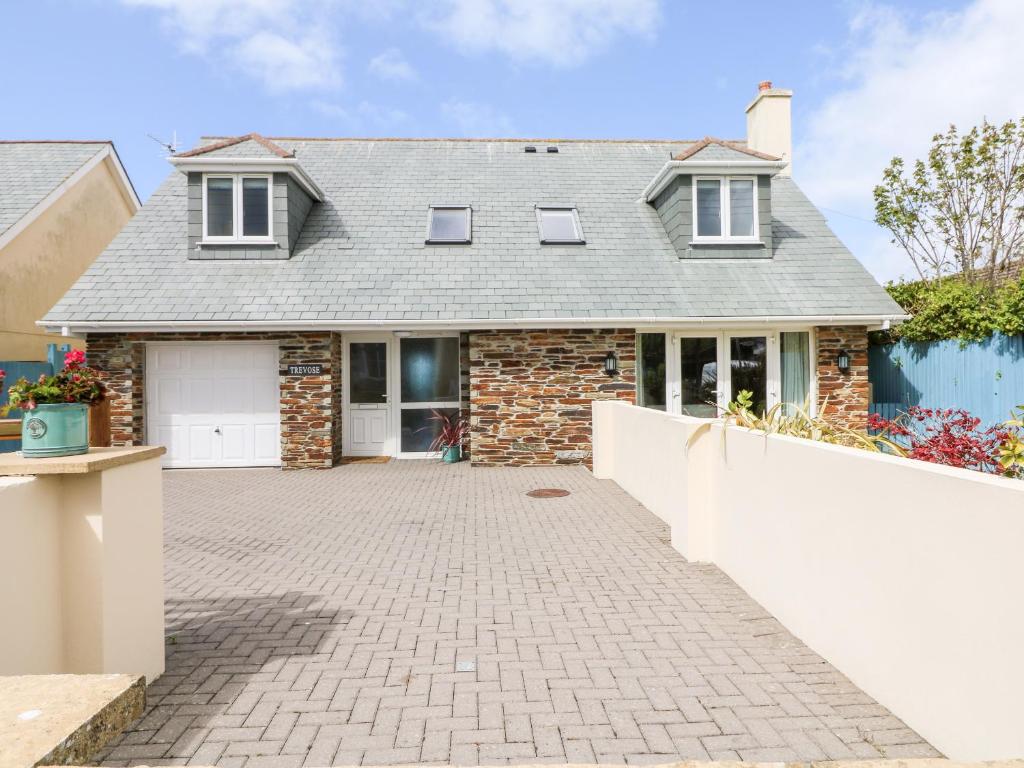 Trevose House, Newquay (updated prices 2024)