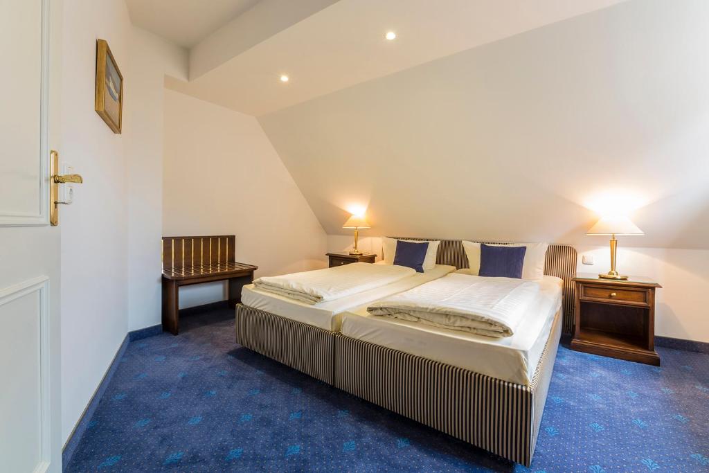 Hotel Am Yachthafen - 9