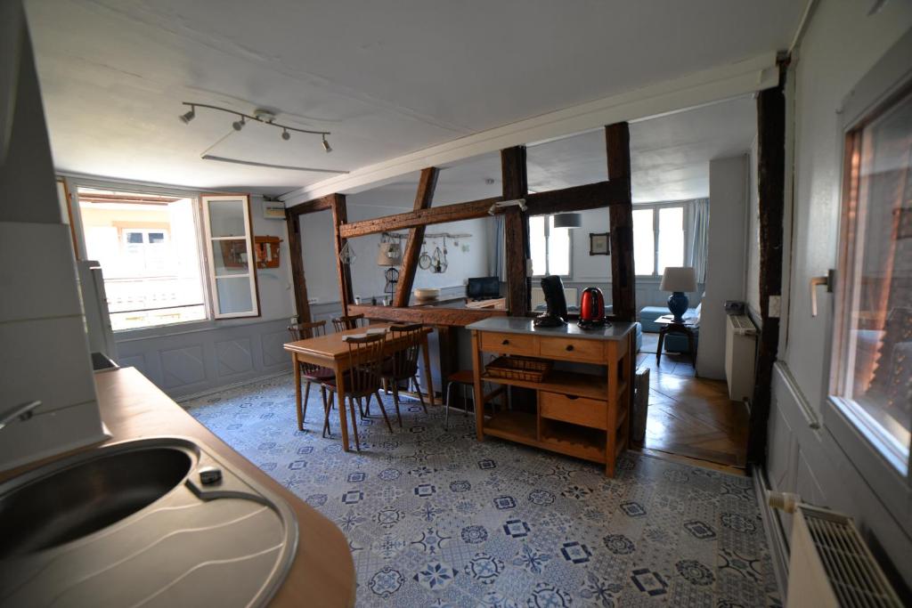 Le CAVEAU – photo 17