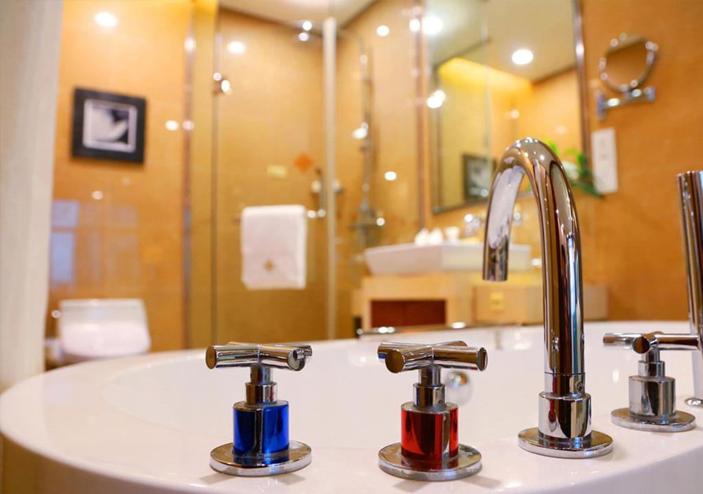 Koupelna v ubytování Hongrui Jinling Grand Hotel Hefei