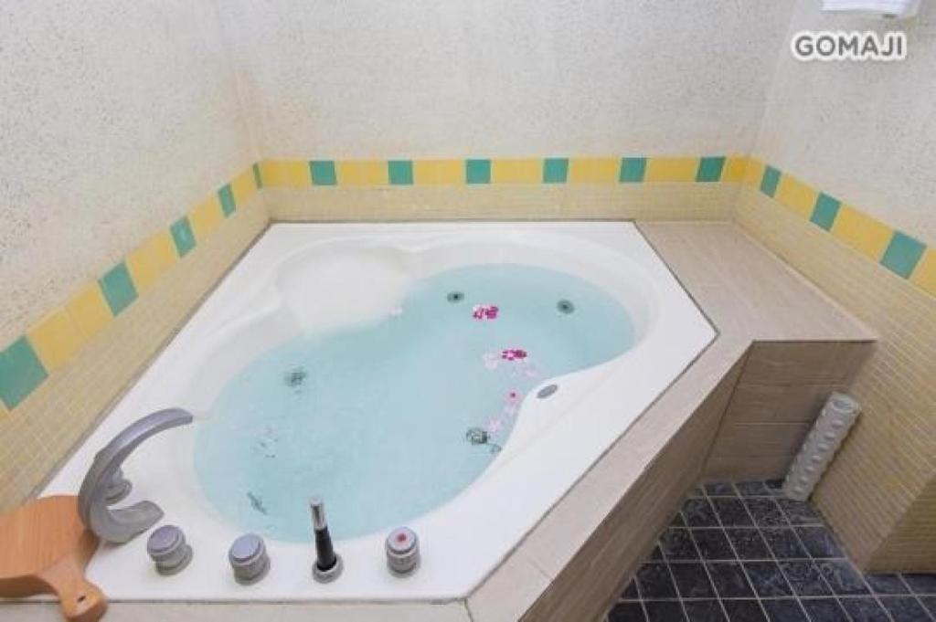 Fotografie z fotogalerie ubytování Youngs Hotspring Hotel v destinaci Ťiao-si