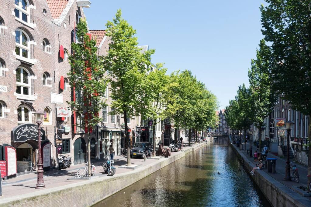 Smokers Friendly Studio Amsterdam