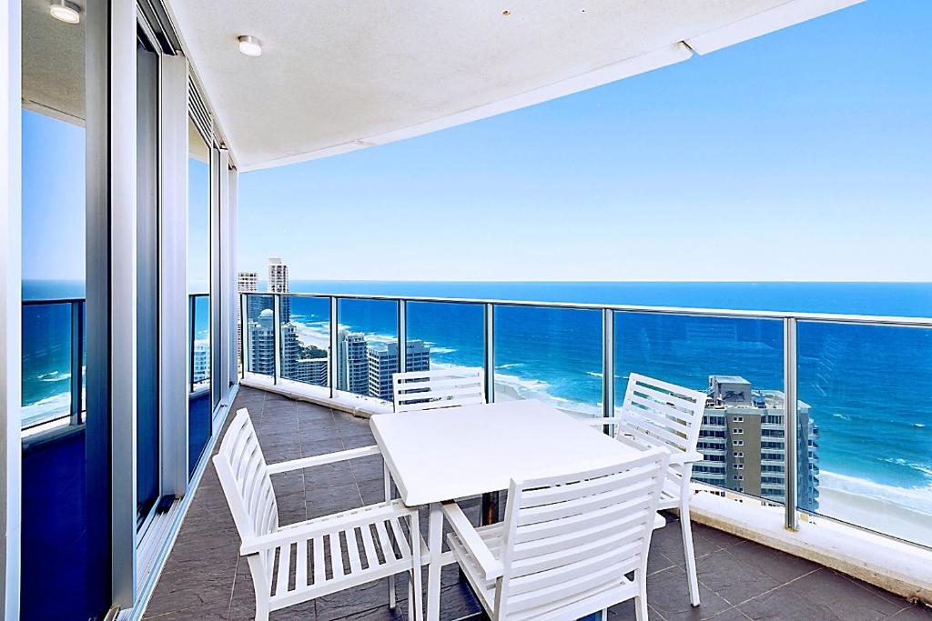 H Luxury Residence Apartments - Holiday Paradise - Luxury Two-Bedroom Apartment With Ocean Views