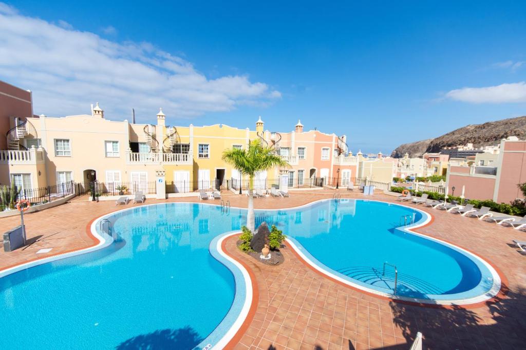 The swimming pool at or close to Fewo Mark