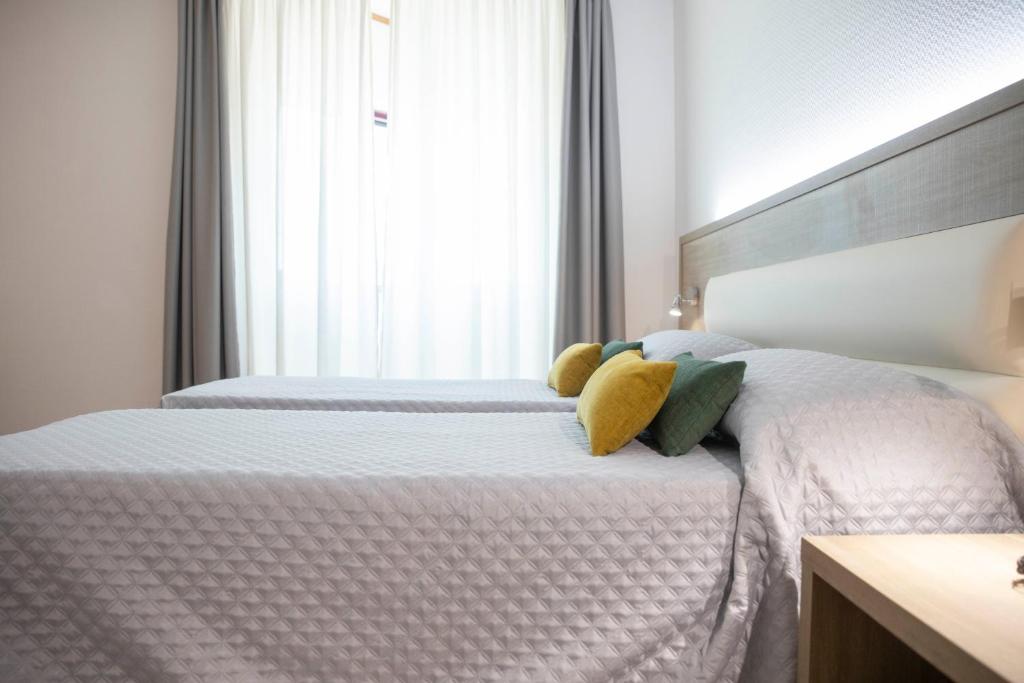 Pegasus Hotel - Deluxe Driepersoonskamer