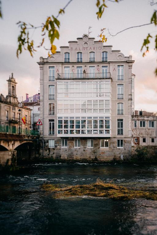 Budova, v ktorej sa apartmán nachádza