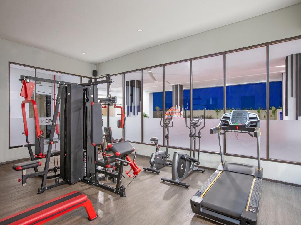 مركز اللياقة و/أو مرافق اللياقة في Aston Gresik Hotel & Conference Center