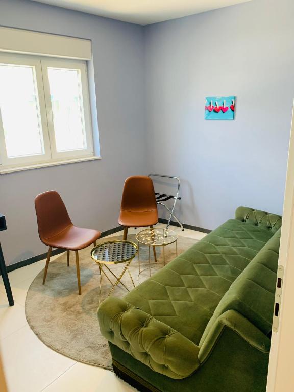 Posedenie v ubytovaní Hotel Elu Iris