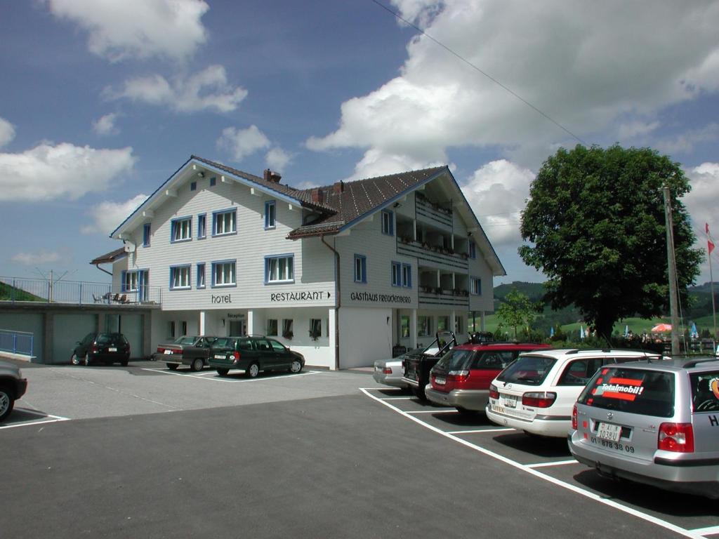 Budova, kde se hotel nachází
