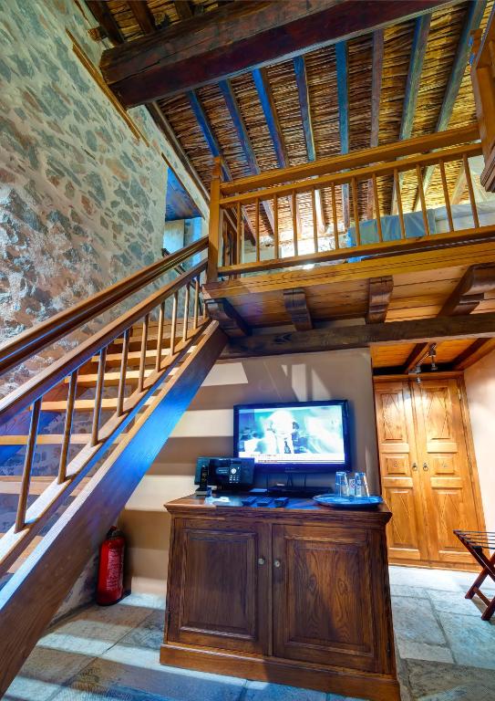 TV a/nebo společenská místnost v ubytování Cotommatae Hydra 1810