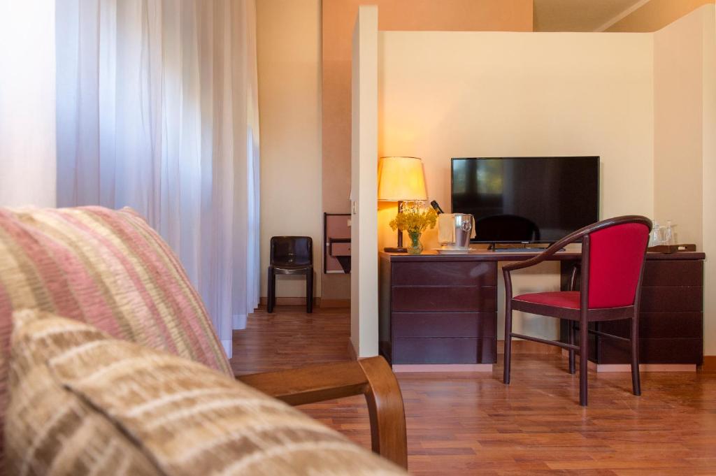 Hotel Villa dei Pini - Deluxe Junior Suite