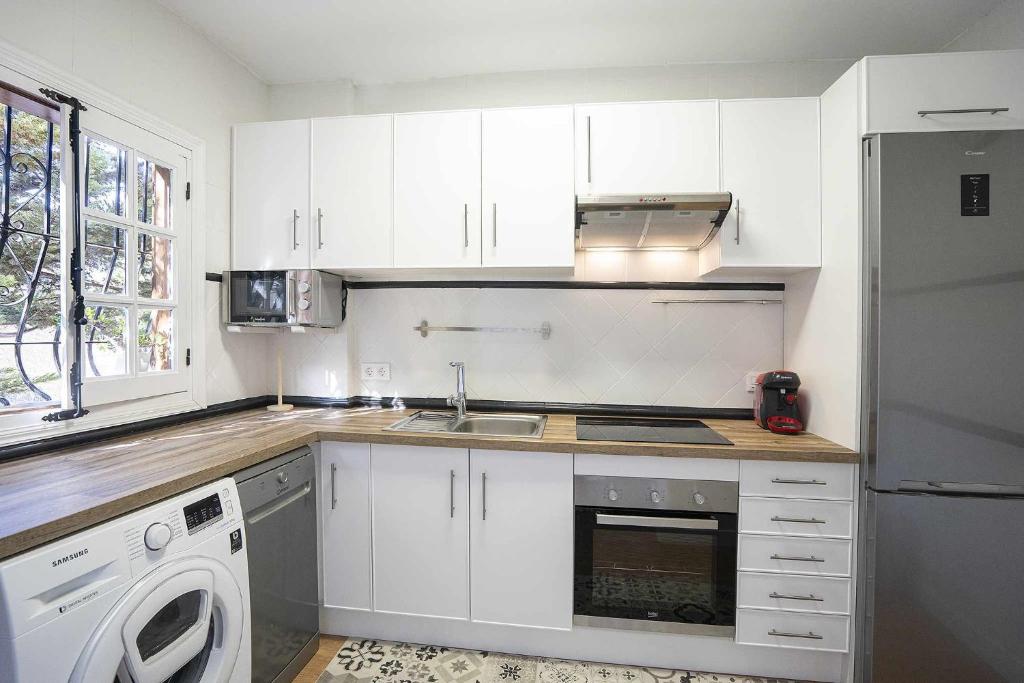 Apartment Pueblo acantilado 30, Alicante, Spain - Booking.com