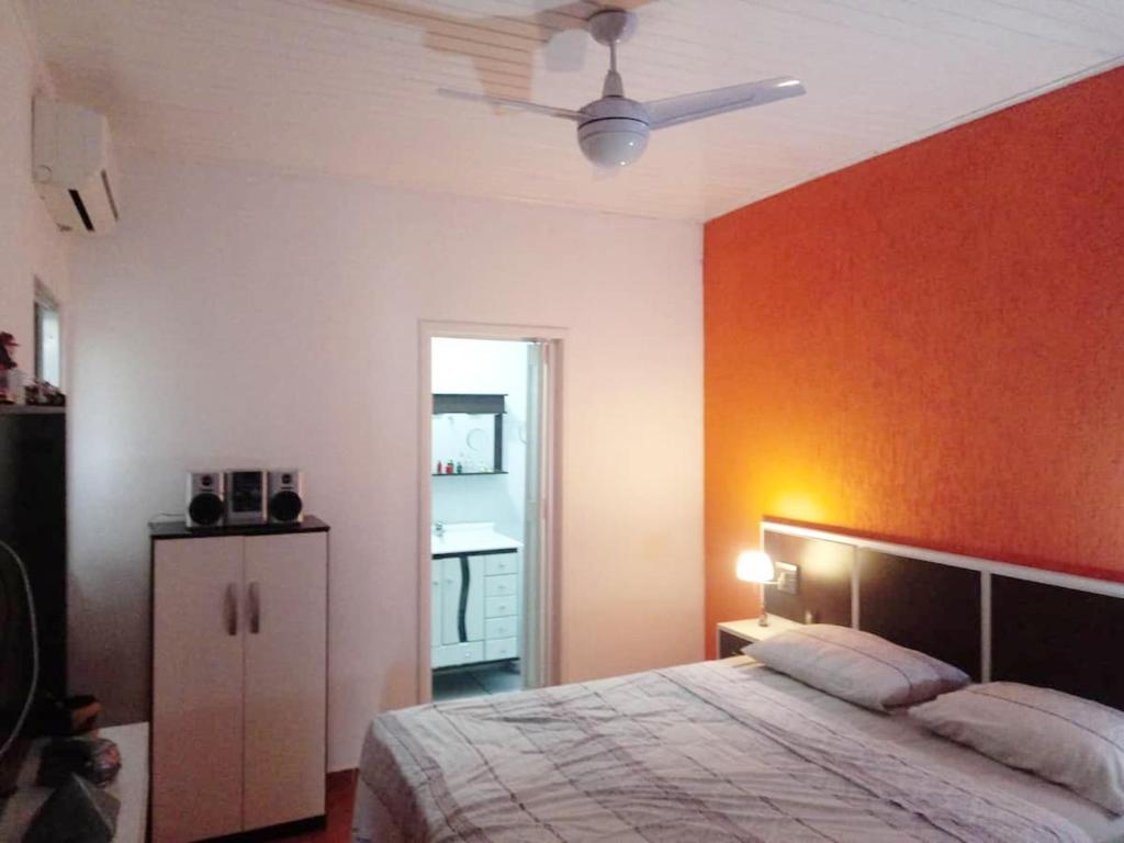  Casa próxima lagoa com Ar e piscina