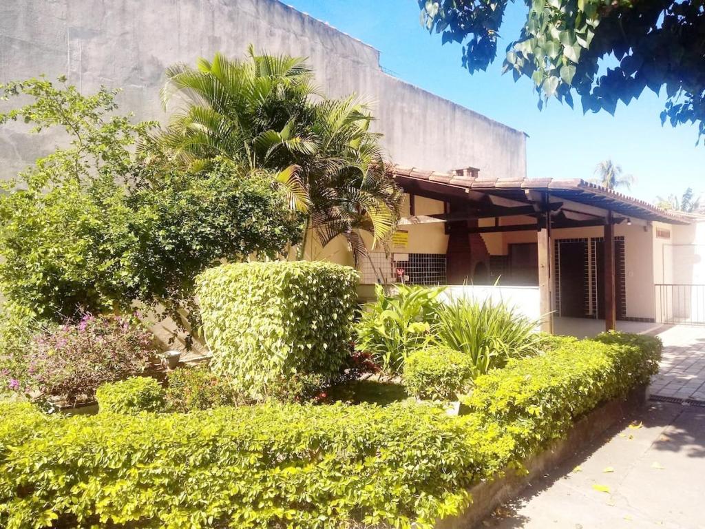  Casa próxima lagoa com Ar e piscina
