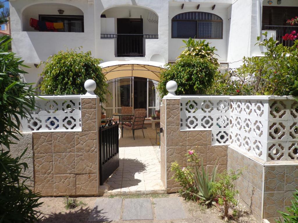 duplex calas blancas, Torrevieja – Precios actualizados 2022