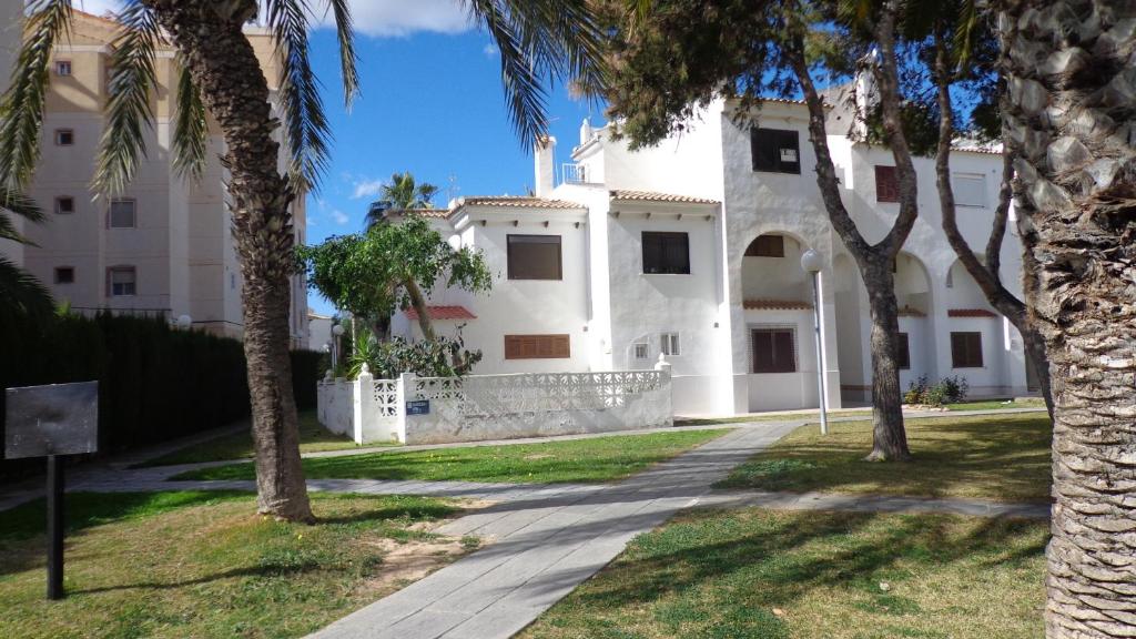 duplex calas blancas, Torrevieja – Updated 2022 Prices