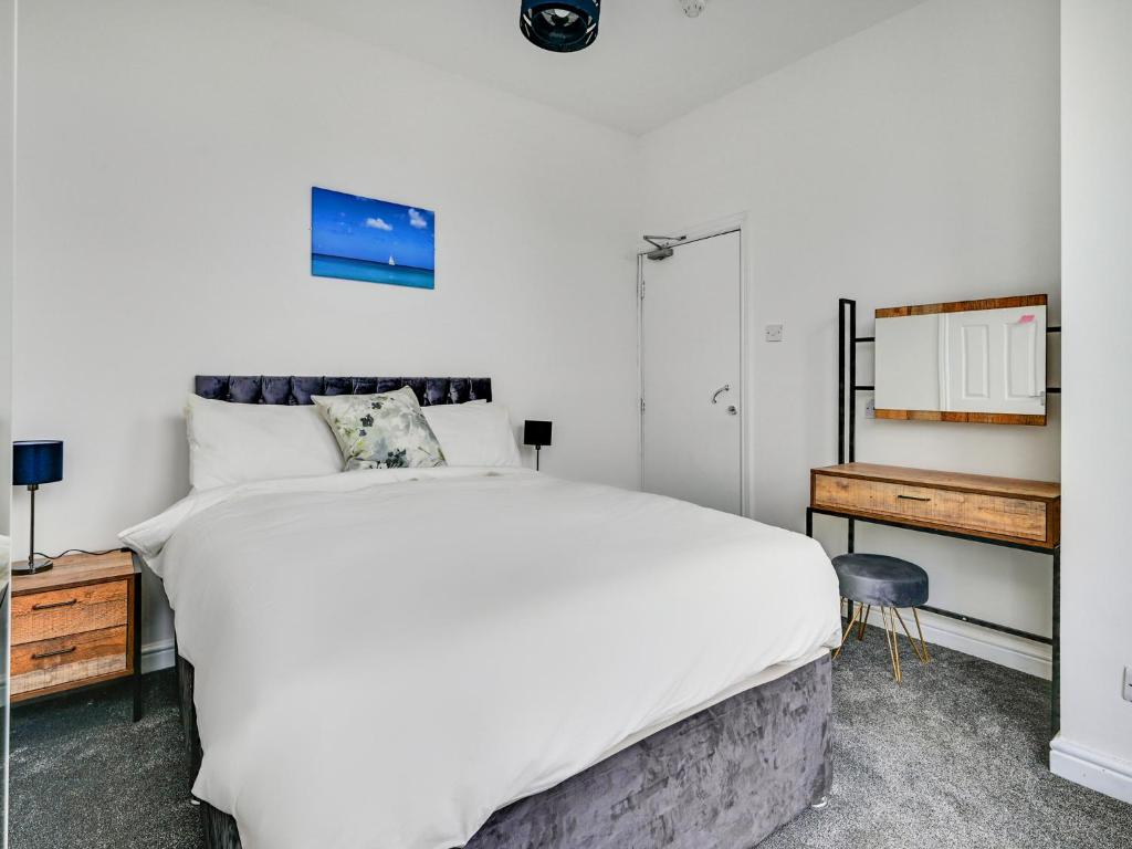 Postel nebo postele na pokoji v ubytování Albert View Rooms