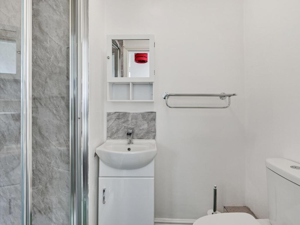 Albert View Rooms - Resim 3