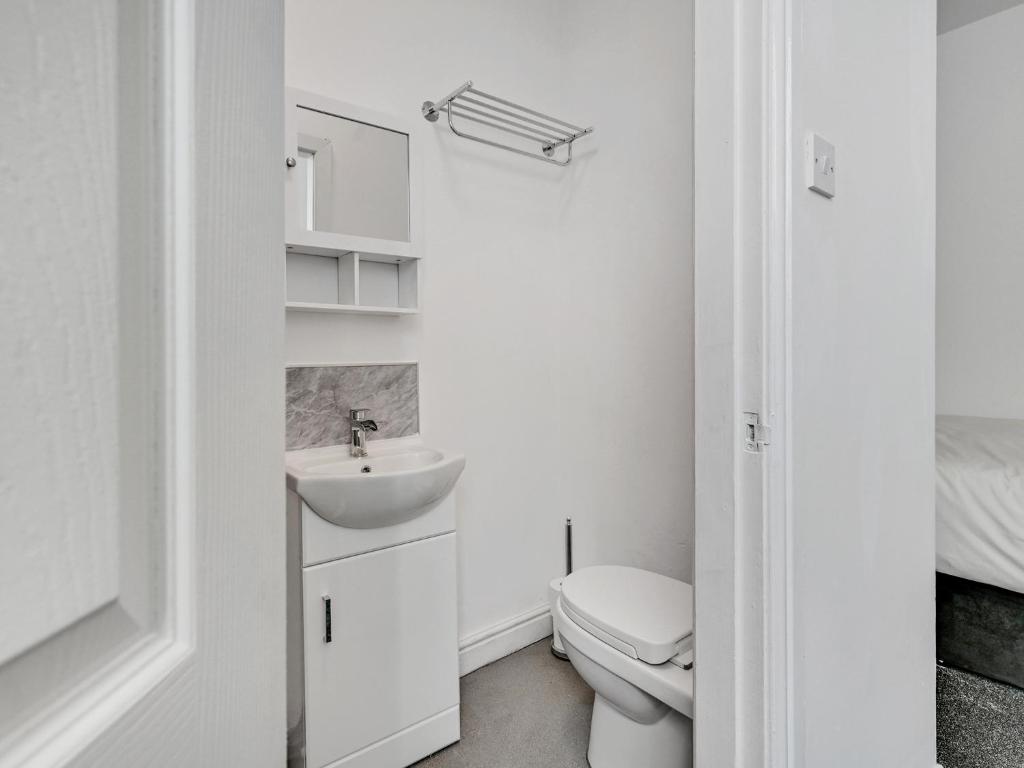 Albert View Rooms - Resim 19