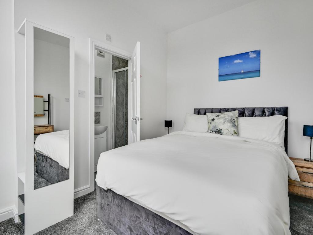 Albert View Rooms - Resim 32