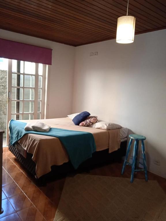  Casa grande e bem localizada