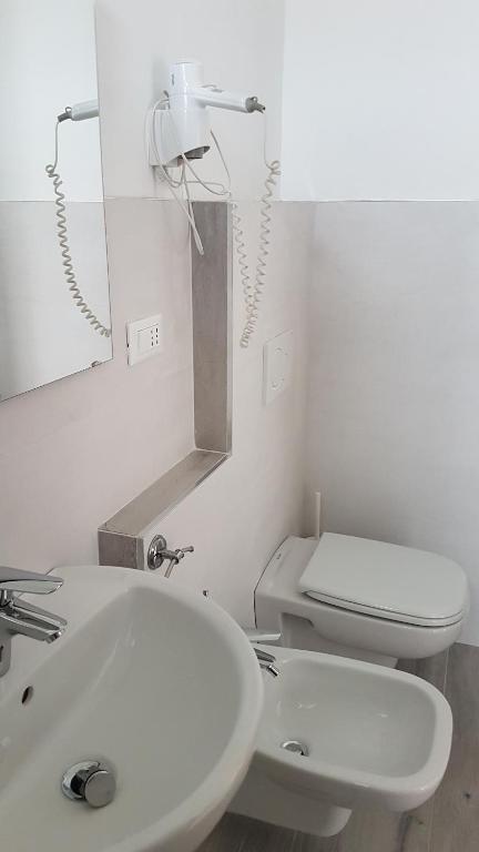 Vannituba majutusasutuses Albergo Paris